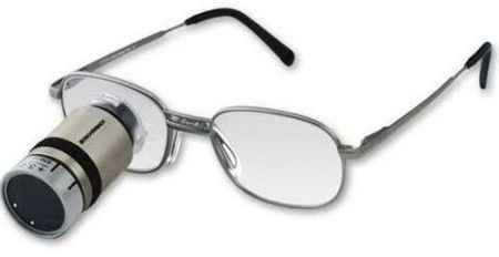 Fernrohhrlupe Augenoptiker Kontaktlinsenspezialist Optometrie Winkelfehlsichtigkeit